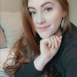 Meet your Posher, Desiree